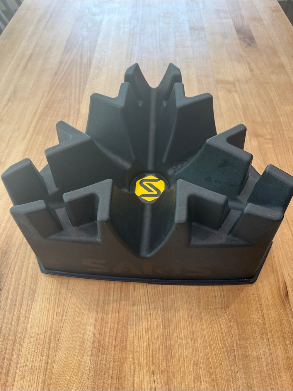Saris Black Wheel Stabilizer Block with Yellow Logo